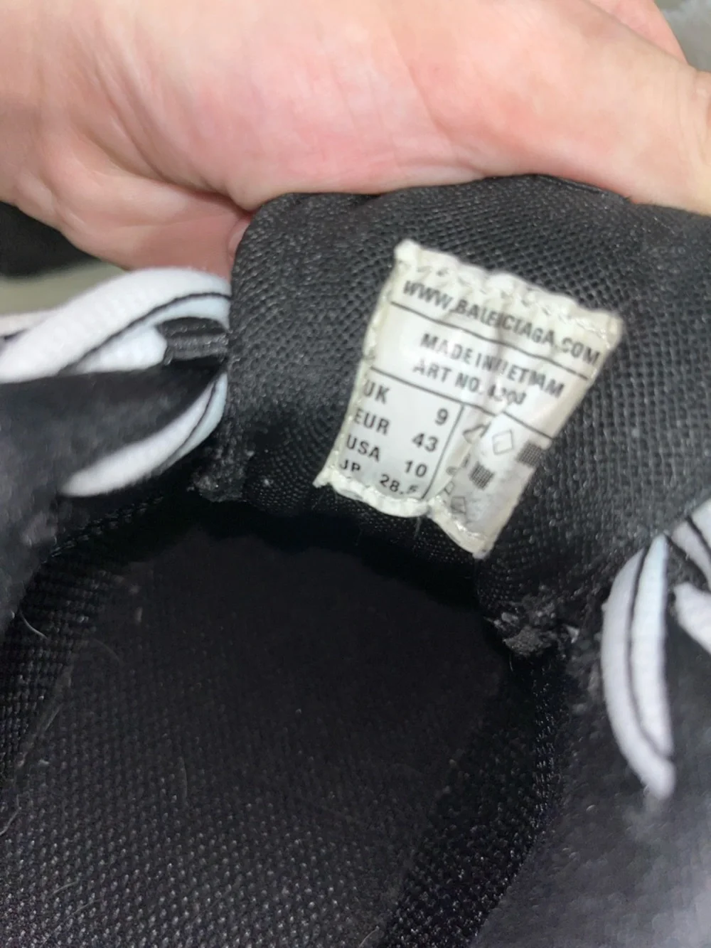 Balenciaga Tracks Black - Picture 6 of 6